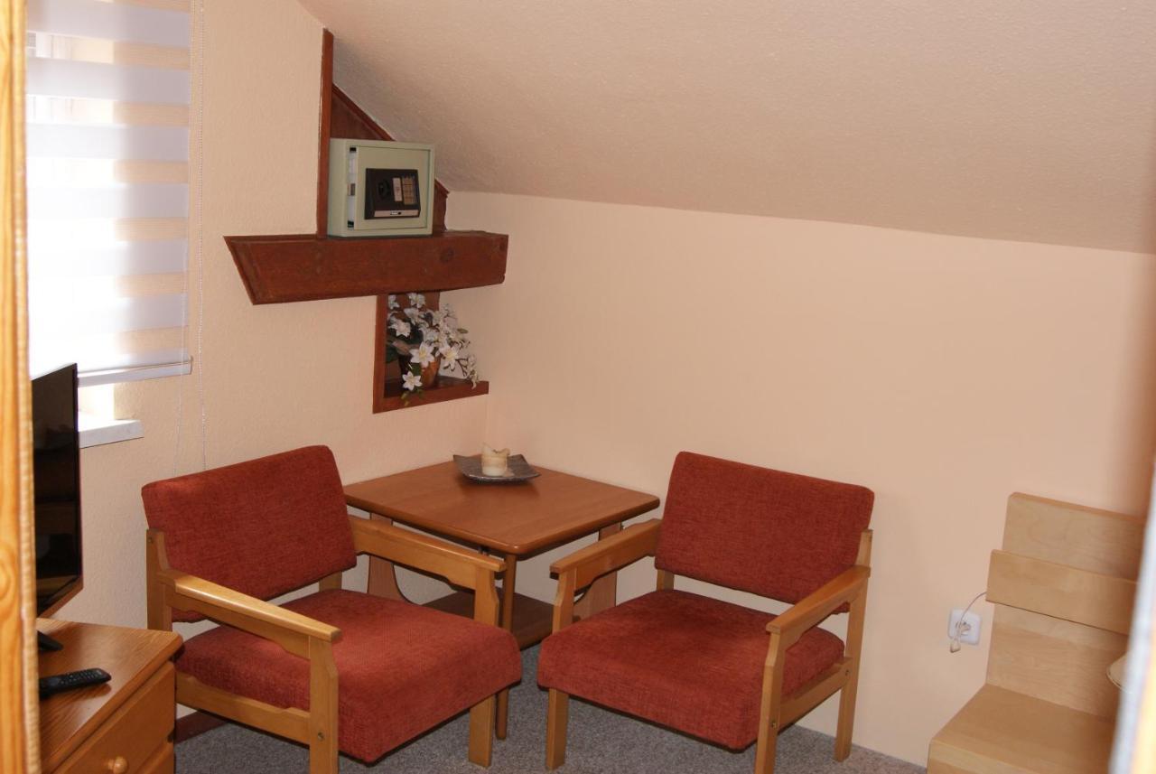 Hotel Alga Ustka Buitenkant foto