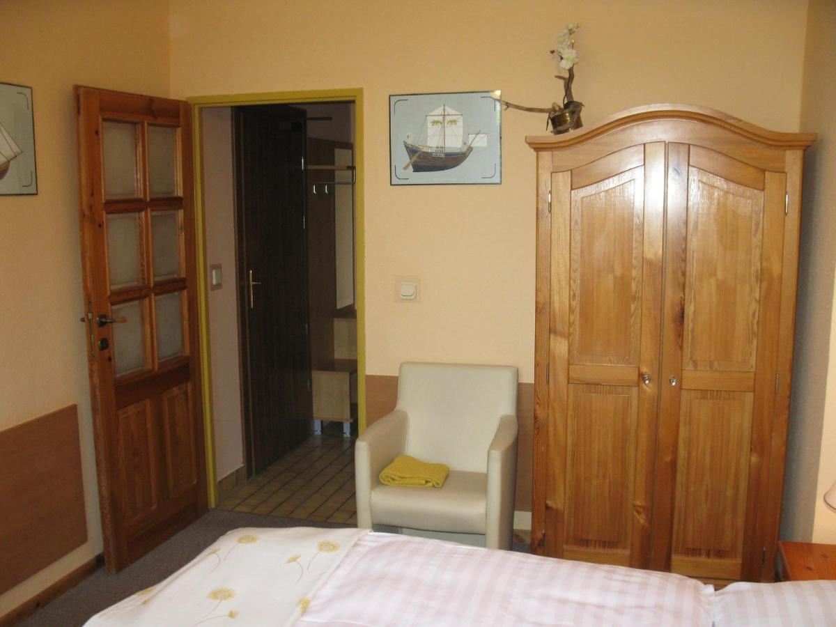 Hotel Alga Ustka Buitenkant foto