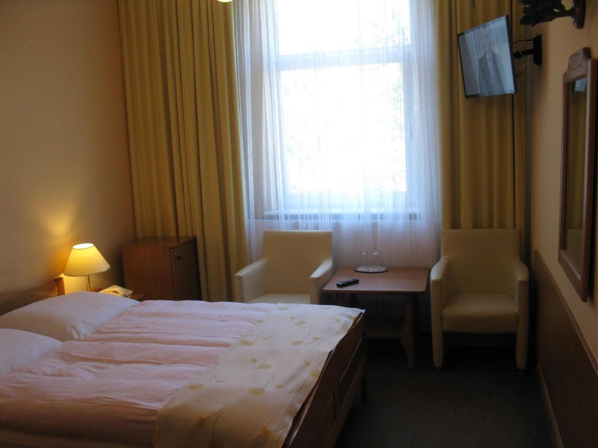 Hotel Alga Ustka Buitenkant foto