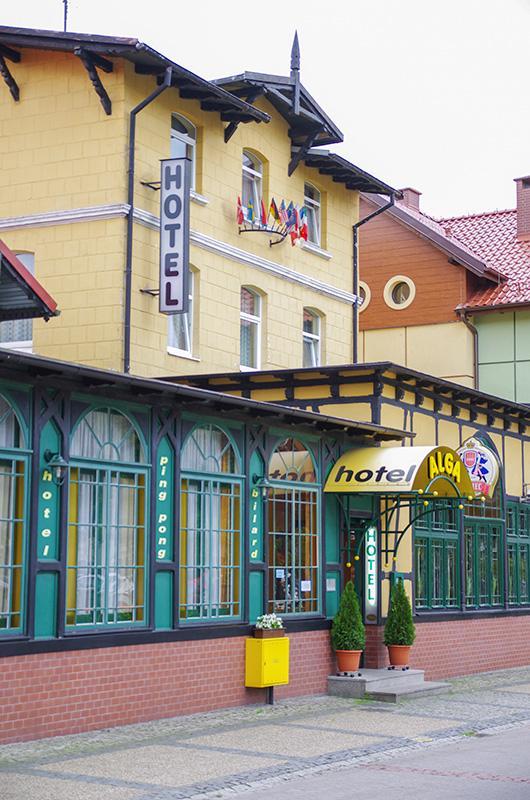 Hotel Alga Ustka Buitenkant foto
